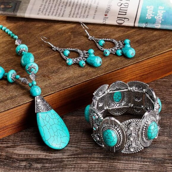 NEW! Turquoise Set of 3: Pendant Necklace, Earring, Bracelet Set - Picture 3 of 5